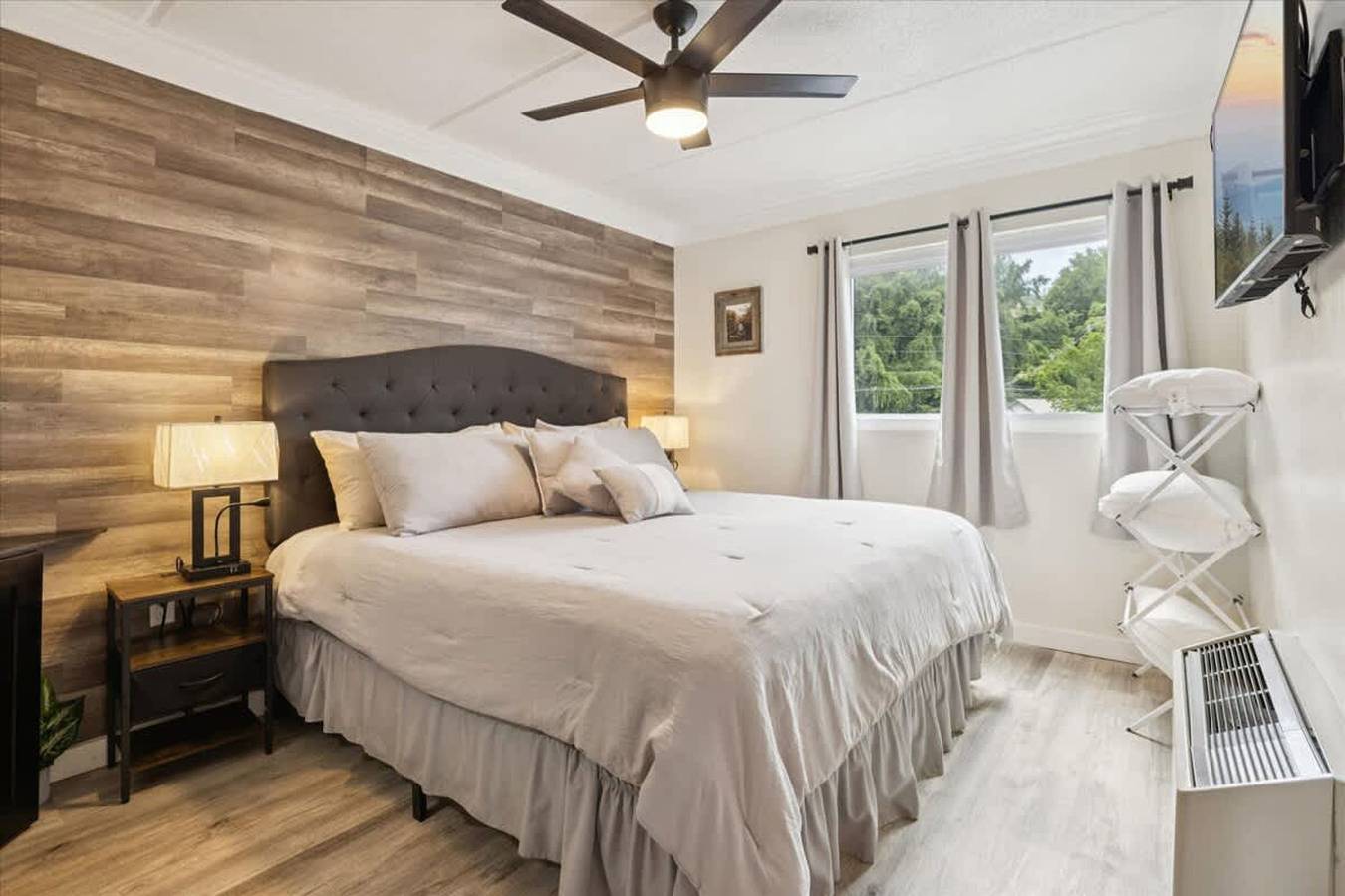 Apartamento inteiro, Baskins Creek 2Br Condo by Beyond Expectations with Balcony in Gatlinburg, Condado de Sevier