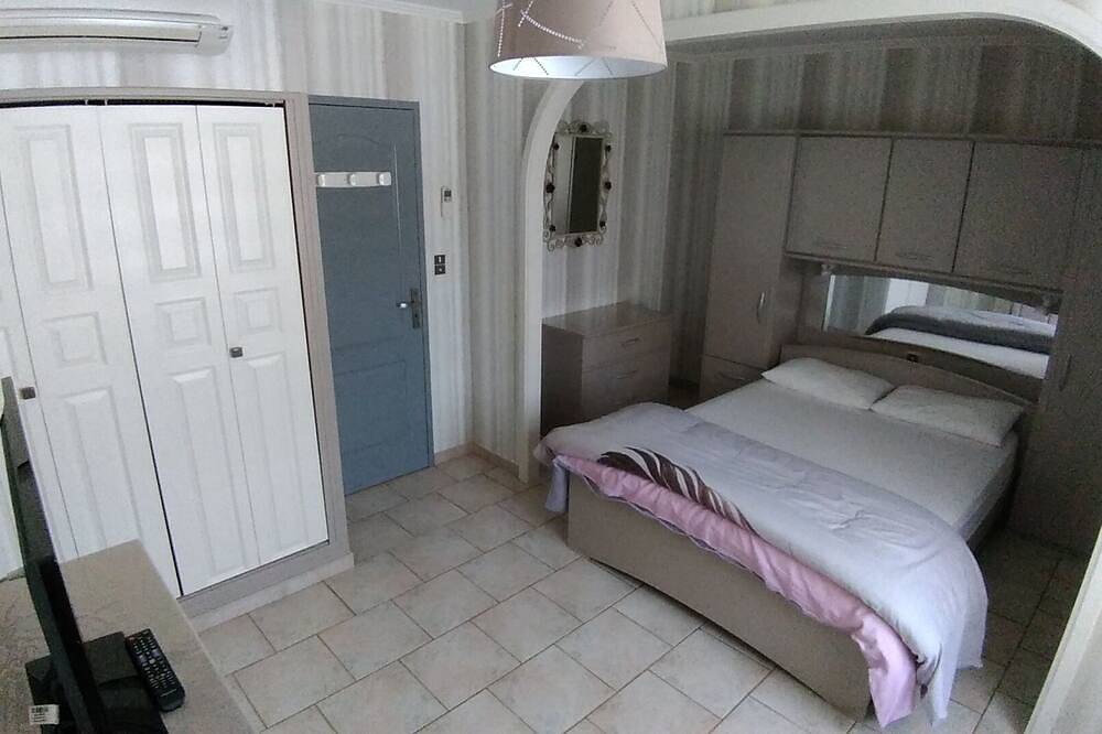 Familien-Villa privater Pool in Beaucaire, Nimes und Umgebung