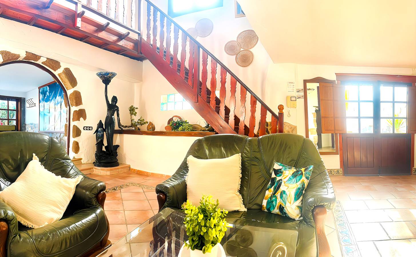 Villa Medinilla con piscina privada in Conil in Conil, Tías