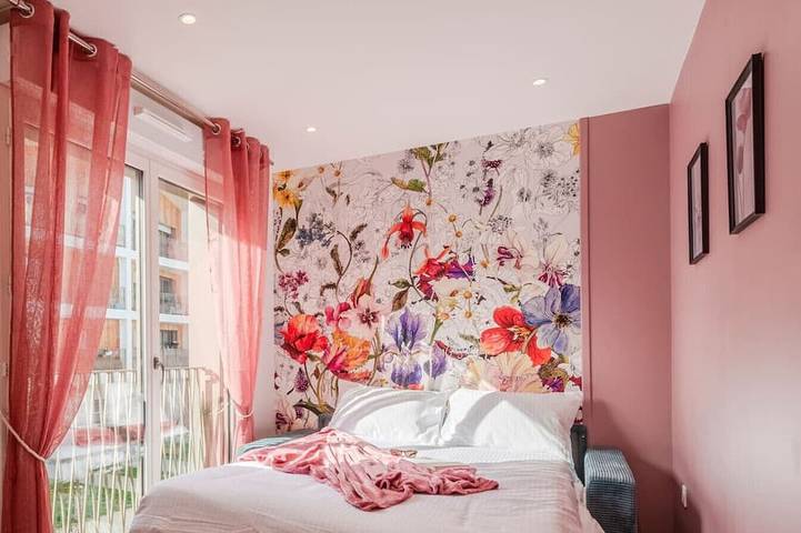 Disney 15min ! 2 terrasses, 2 pkg, 2 salles de bain in Bussy-Saint-Georges, Seine-et-Marne