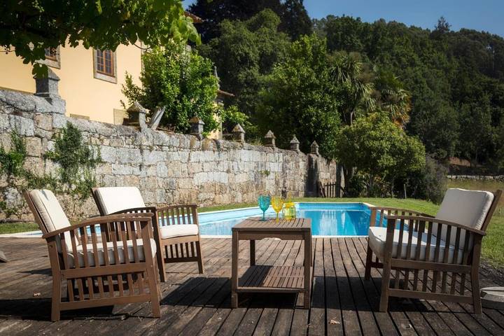 Chambre d’hôte pour 3 personnes, avec terrasse ainsi que jardin et piscine dans Guimarães - 2