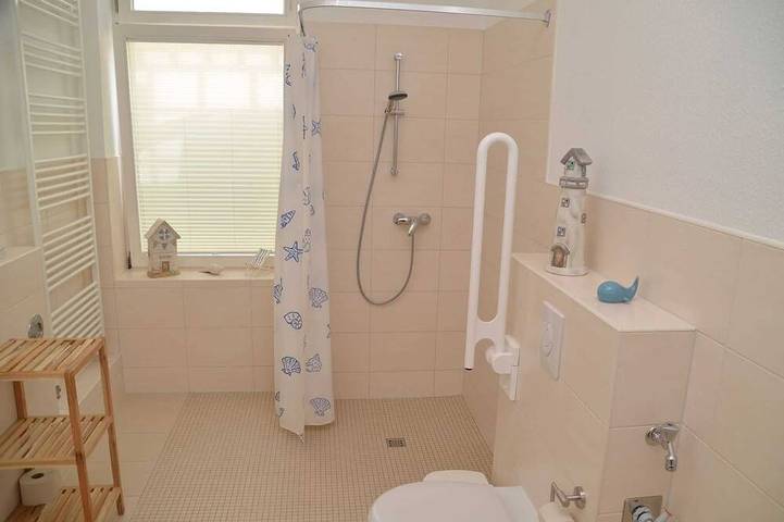 Villa für 6 Personen, mit Balkon in Binz - 4