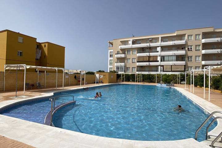 Apartamento de vacaciones para 6 personas, con piscina y balcón/terraza - 1