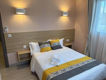 Maison d’hôte pour 2 personnes, avec terrasse à Bondy