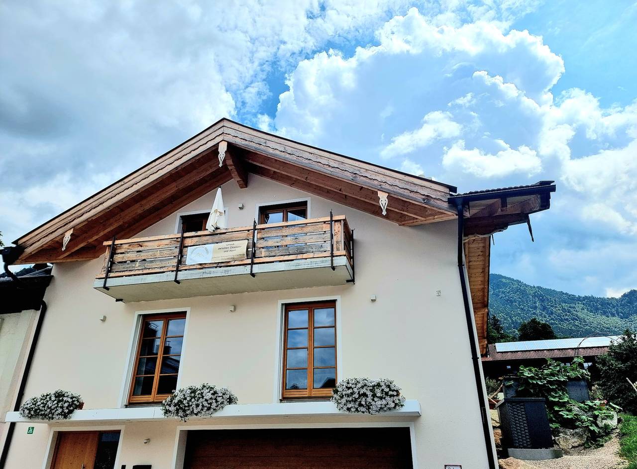 Ganze Ferienwohnung, Ferienwohnung Menter - Ferienwohnung- 3 Personen, 68qm, Wohnküche, 1 Schlafzimmer,  Wlan in Marquartstein, Bayerische Alpen