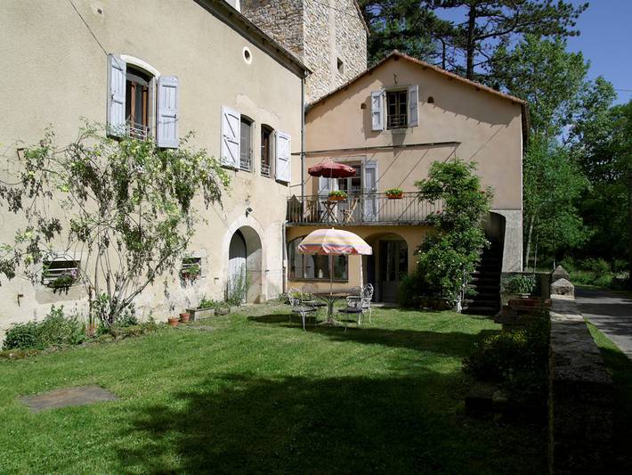 Chambre d’hôte pour 9 personnes, avec terrasse à Nant