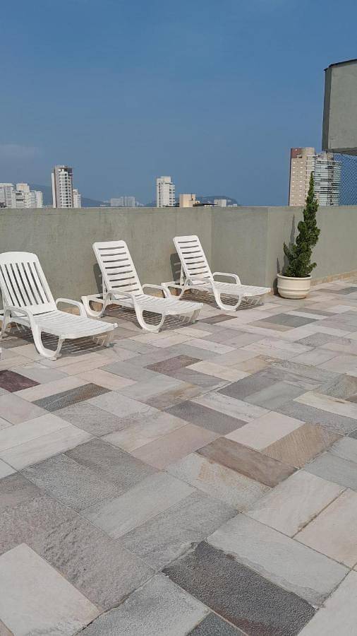 Casas e apartamentos de temporada para 6 pessoas, com vista e piscina e ainda jardim, com animais de estimação em Praia da Enseada (Guarujá)