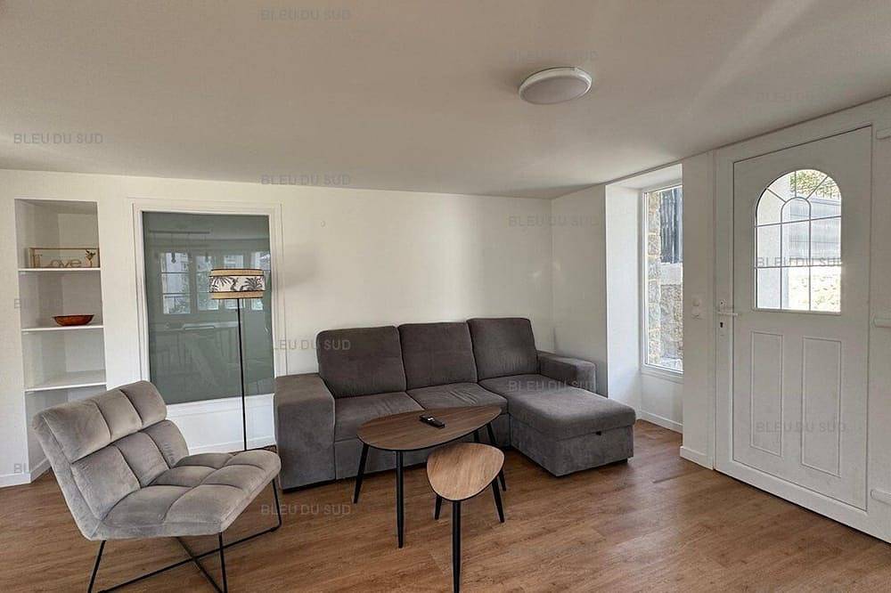 Appartement entier, Appartement T3 rénové avec terrasses et vue montagnes – Vernet-les-Bains in Vernet-les-Bains, Parc naturel régional des Pyrénées catalanes