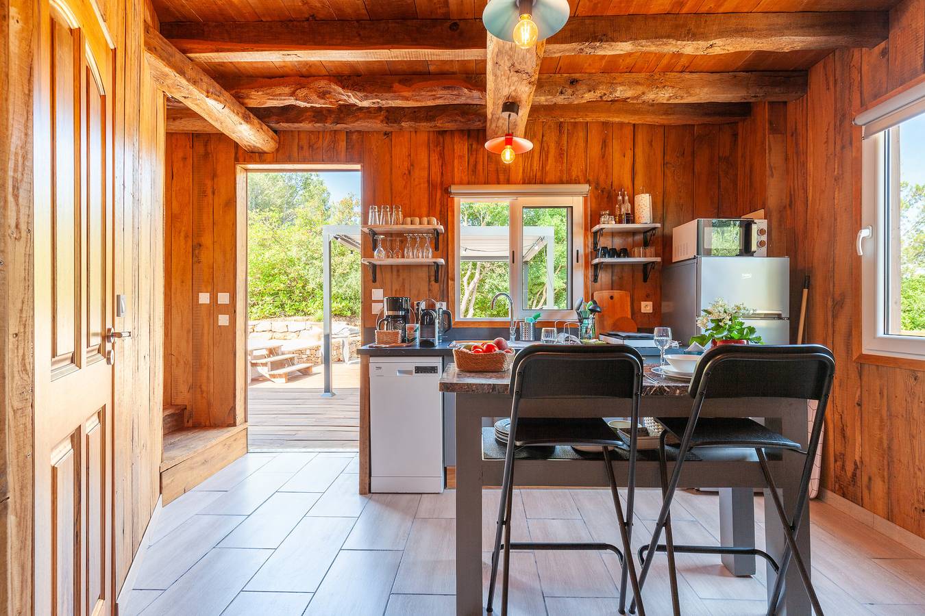 Apartamento 'Le Chalet' con terraza privada, Wi-Fi y aire acondicionado in Roquefort-la-Bédoule, Marsella region