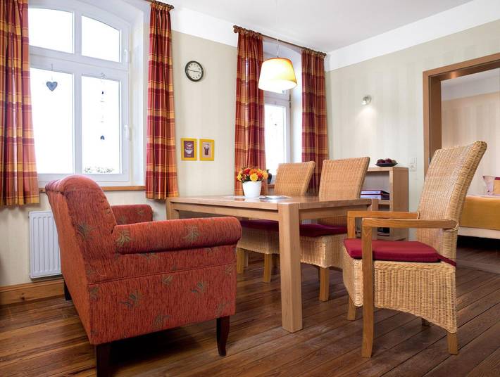 Ferienwohnung für 4 Personen, mit Ausblick und Garten in Weitendorf-Hof - 2