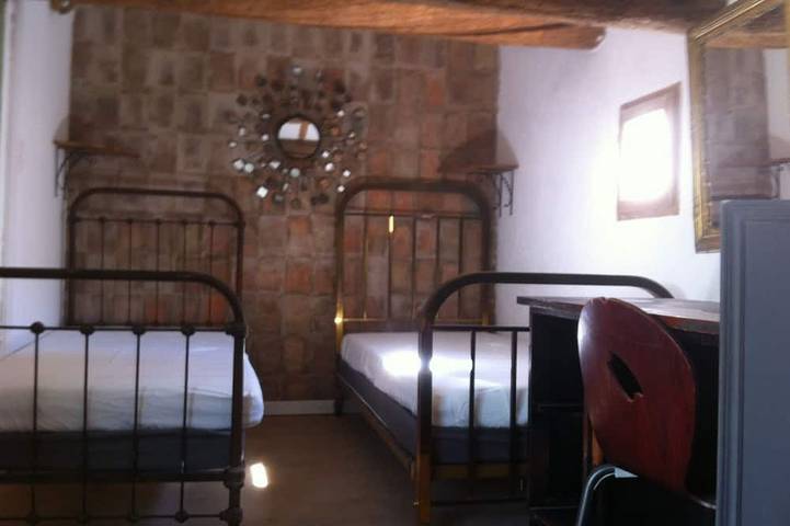 Gîte pour 6 personnes, avec balcon dans Basilique De Sainte Marie Majeure La Major Marseille - 4