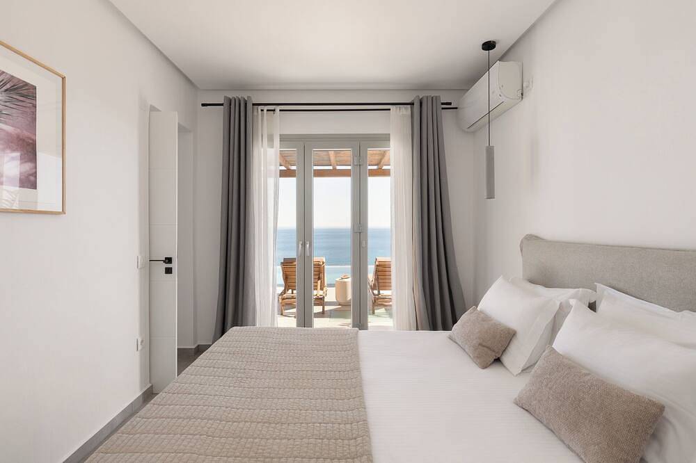 Villa Lefko a Cycladic escape in the heart of the Aegean in Vari (Syros), Syros