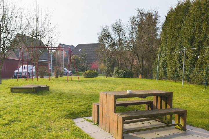 Ferienwohnung für 4 Personen, mit Garten in Thunum