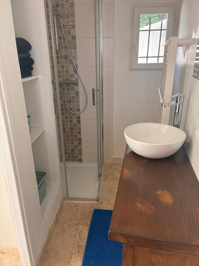 Maison de vacances pour 4 personnes, avec Jacuzzi et Terrasse ainsi que Jardin et Vue