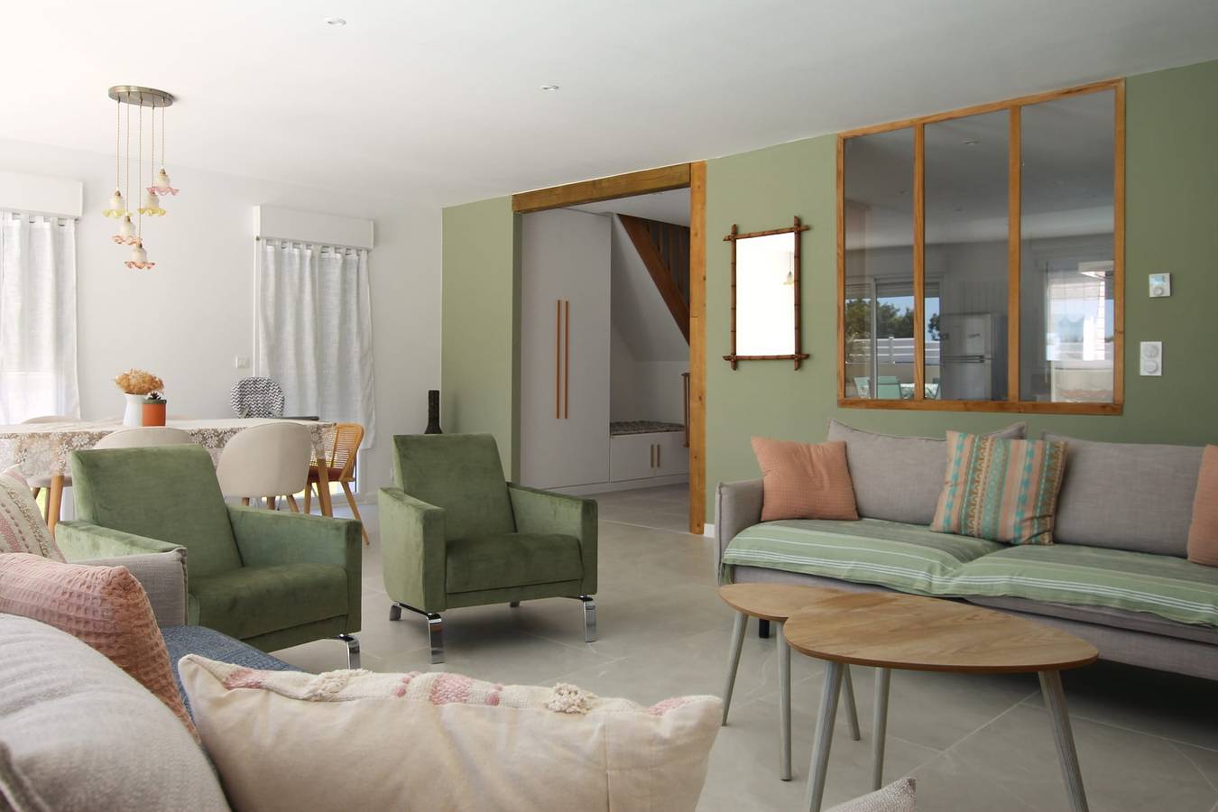 Villa Silène, autonome et toute équipée pour 11, piscine chauffée et jardin in Talmont-Saint-Hilaire, Vendée