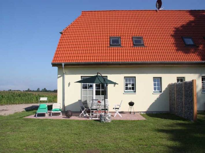 Ferienhaus für 4 Personen, mit Terrasse und Garten sowie Sauna und Ausblick in Hasselberg - 3