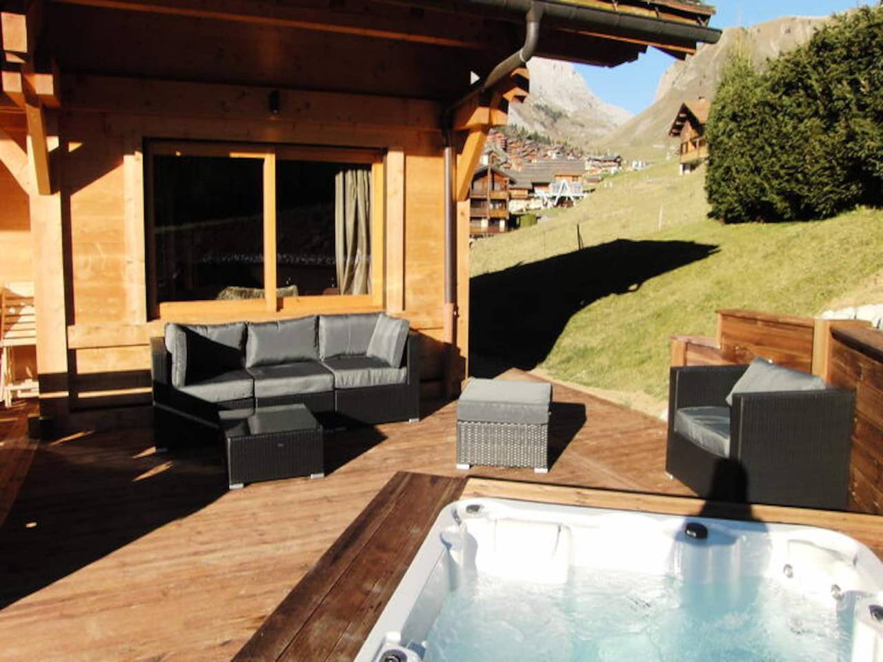 Ganze Wohnung, 6 Zimmer für 11 Personen in Le Grand-Bornand, Annecy und Umgebung