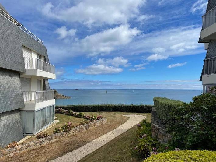 Gîte pour 2 personnes, avec Balcon ainsi que Terrasse et Vue dans Plage de la Comtesse