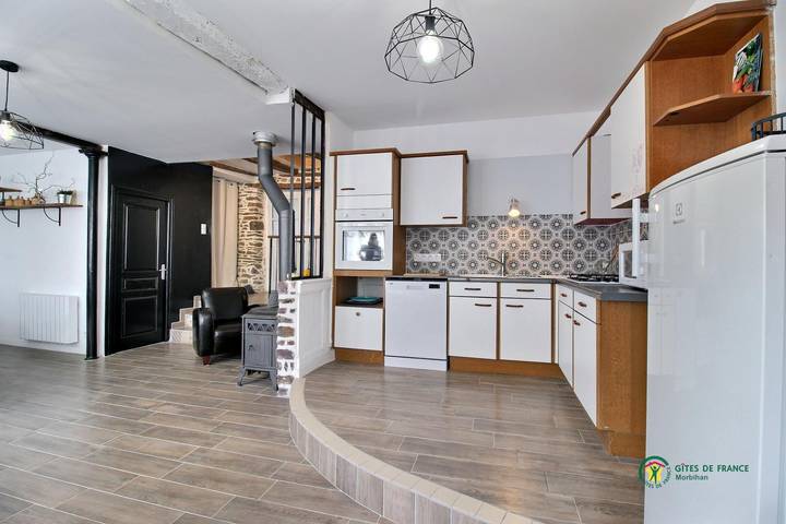 Gîte pour 9 personnes, avec jardin, animaux acceptés à Mauron - 4