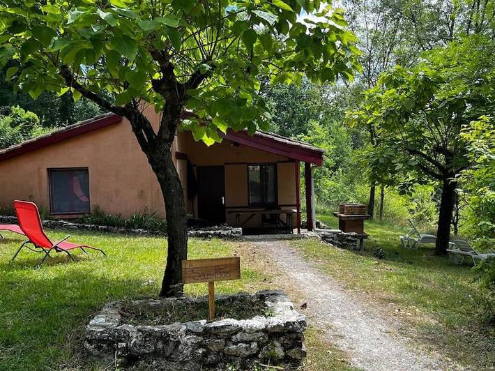 Location de vacances pour 6 personnes, avec jardin et vue, animaux acceptés à Agnac