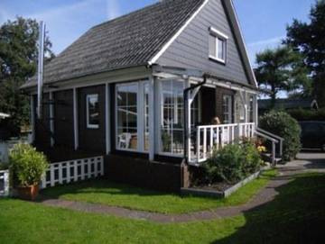 Ferienwohnung für 3 Personen, mit Terrasse und Garten in Großes Meer