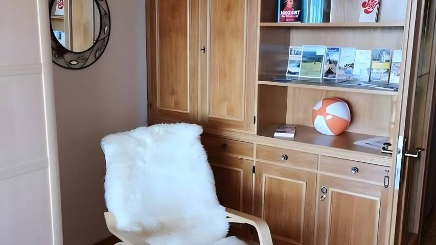 Ολόκληρο το διαμέρισμα, Apartment with Swimming Pool, Mountain Views, Balcony and Wi-Fi in Mittelkärnten
