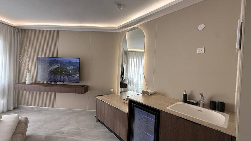 Gîte pour 2 personnes, avec jacuzzi et terrasse, animaux acceptés à Netanya - 4