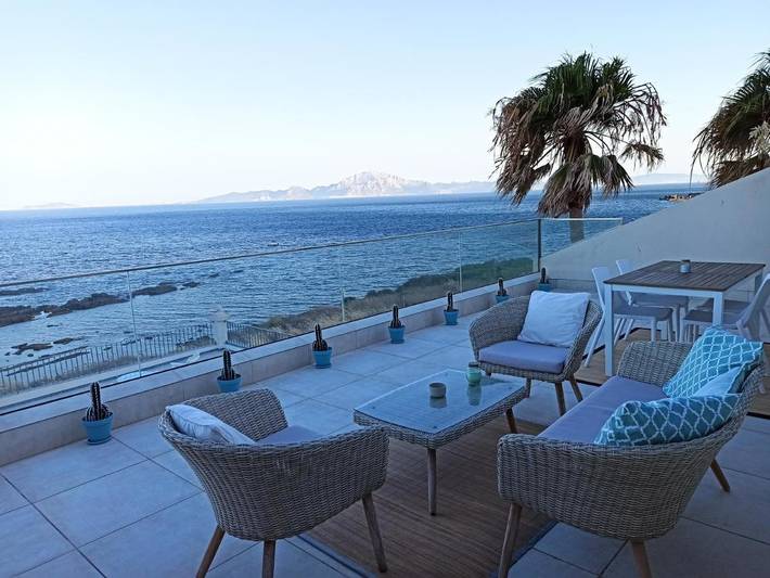 Appartamento per 2 persone, con Balcone e Terrazza nonché Giardino e Piscina a Algeciras