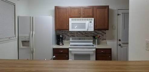 Vacation Rental for 6 Guests in Neptune Beach, Duval County, Picture 4