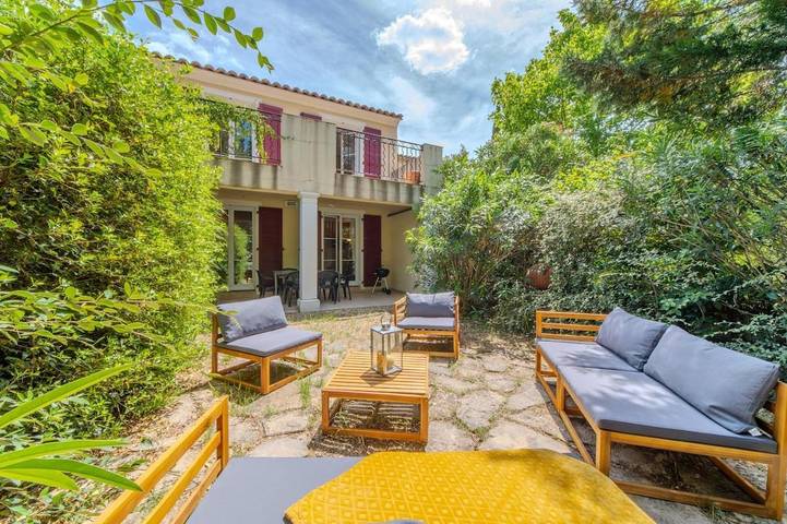 Location de vacances pour 6 personnes, avec terrasse, animaux acceptés à Saint-Clément-de-Rivière - 2
