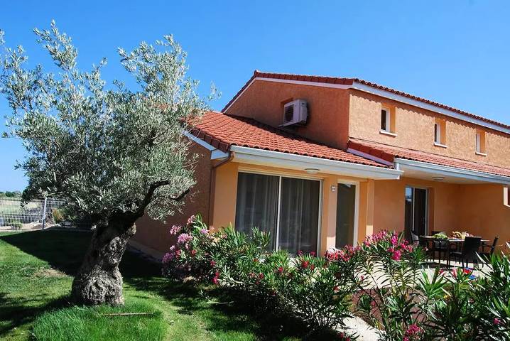 Location de vacances pour 4 personnes, avec jardin ainsi que sauna et piscine, animaux acceptés à Torreilles - 2