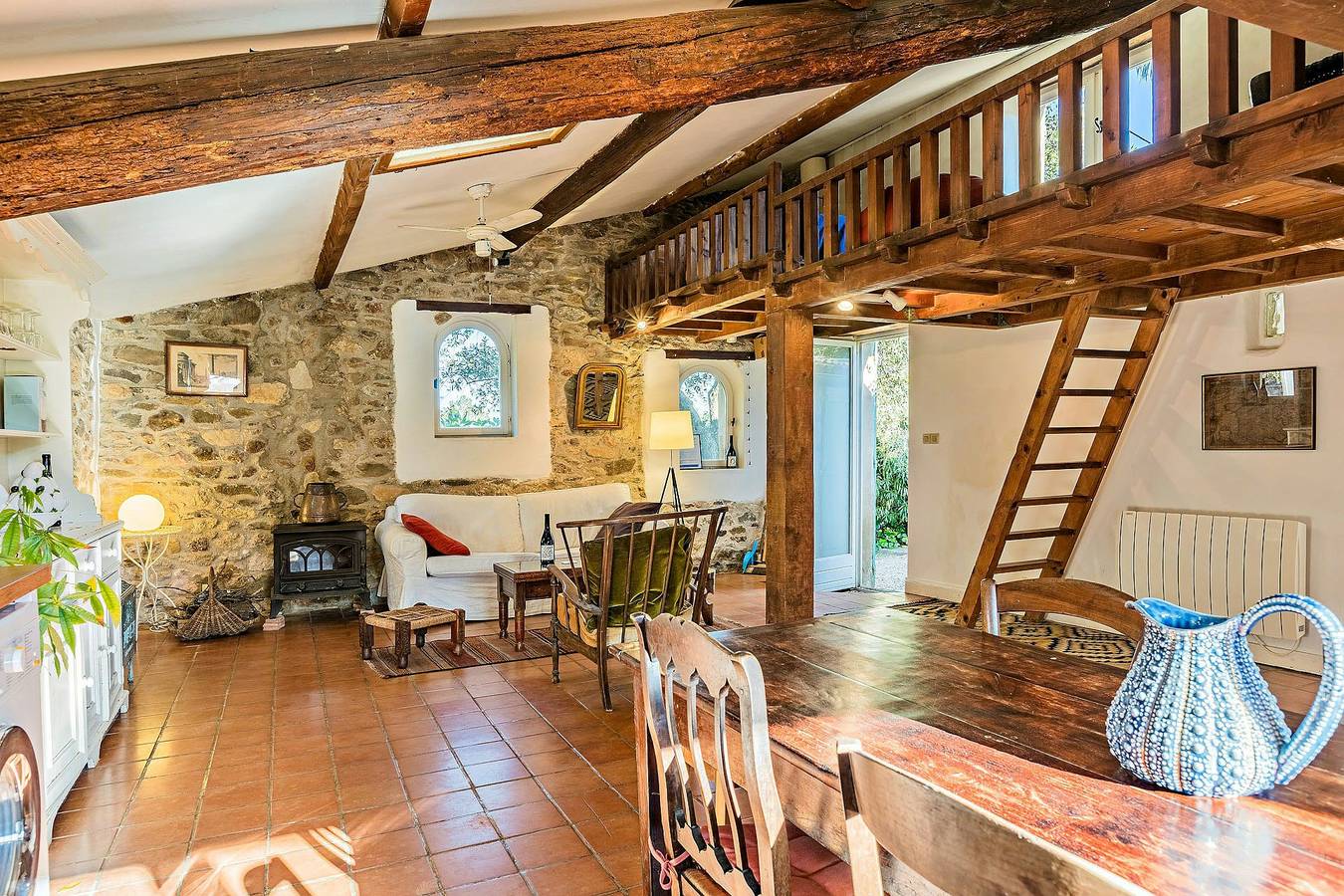 Charakteristisches Haus im Herzen eines Weinguts in Pézenas, Béziers und Umgebung
