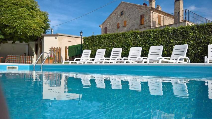 Maison d’hôte pour 2 personnes, avec Jardin ainsi que Piscine et Vue