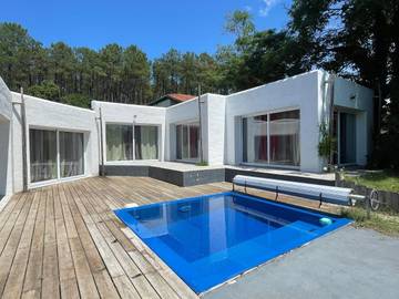 Cottage pour 7 personnes, avec jardin et piscine à Lévignacq