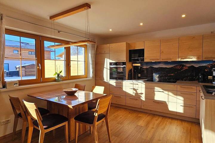 Ferienwohnung für 5 Personen, mit Sauna und Terrasse sowie Garten in Halblech