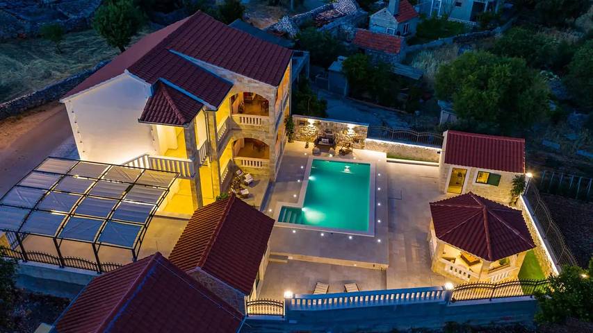 Villa mit pool für 8 Personen, mit Garten und Pool sowie Sauna und Balkon in Marina - 3