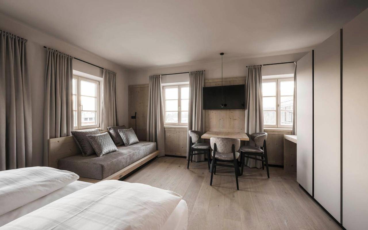 Ganze Wohnung, Hofergut Suites & Apartments in Reischach Südtirol, Bruneck