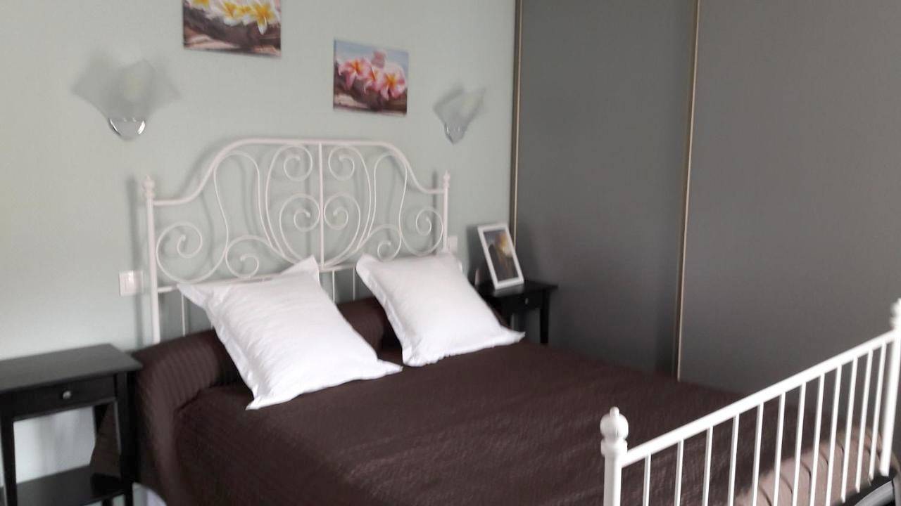 Les Pierres Folles in Rozier-en-Donzy, Montbrison