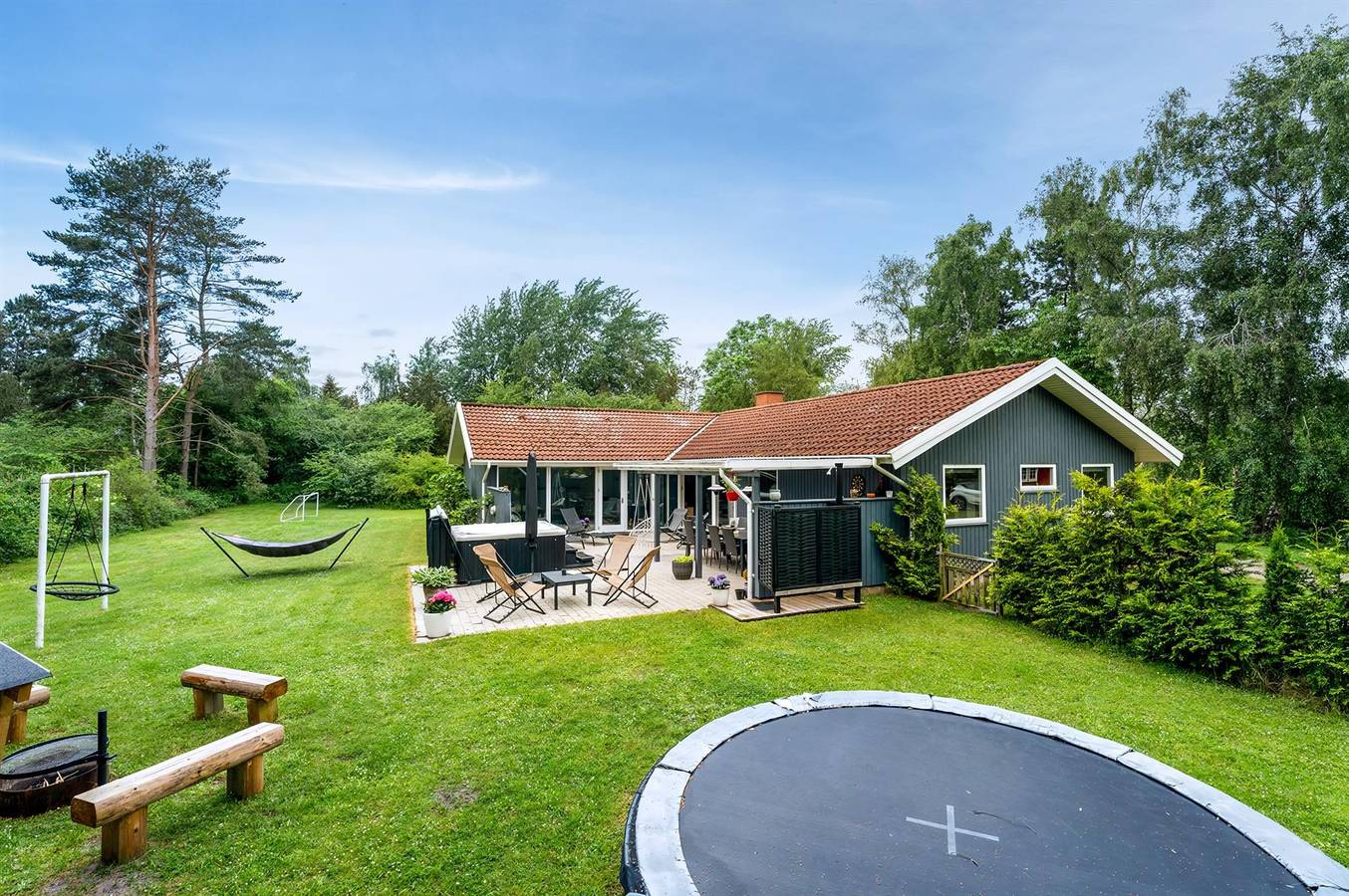 Beautiful home in Rødby w/ Sauna, Wifi and Indoor swimming pool in Rødby, Schwedische Ostsee