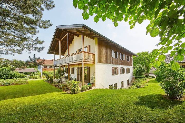 Ferienwohnung für 3 Personen, mit Terrasse und Garten in Engelsberg