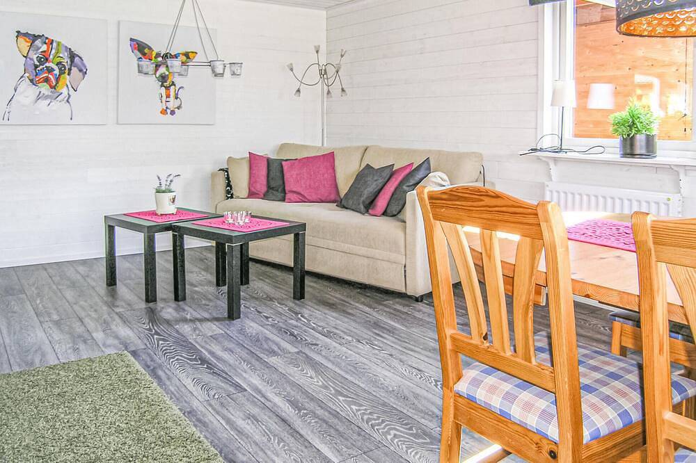 Nice home in Ljungby with Wifi in Bolmen