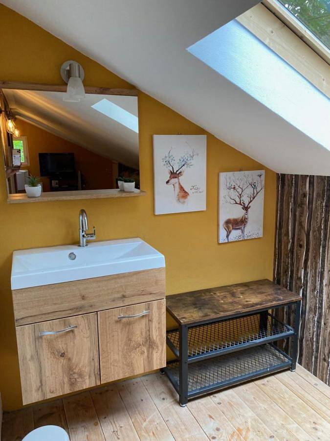 Großes Waldhaus St Martin mit Sauna, Kamin & Natur in Sankt Martin, Südliche Weinstraße