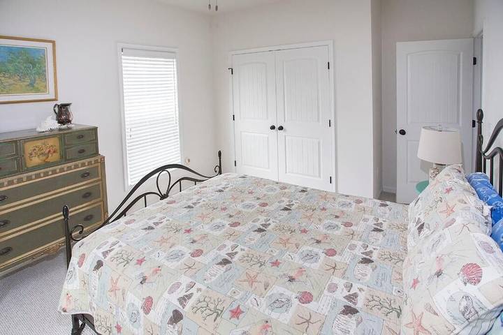 Vacation rental for 6 people, with balcony in Chincoteague Island