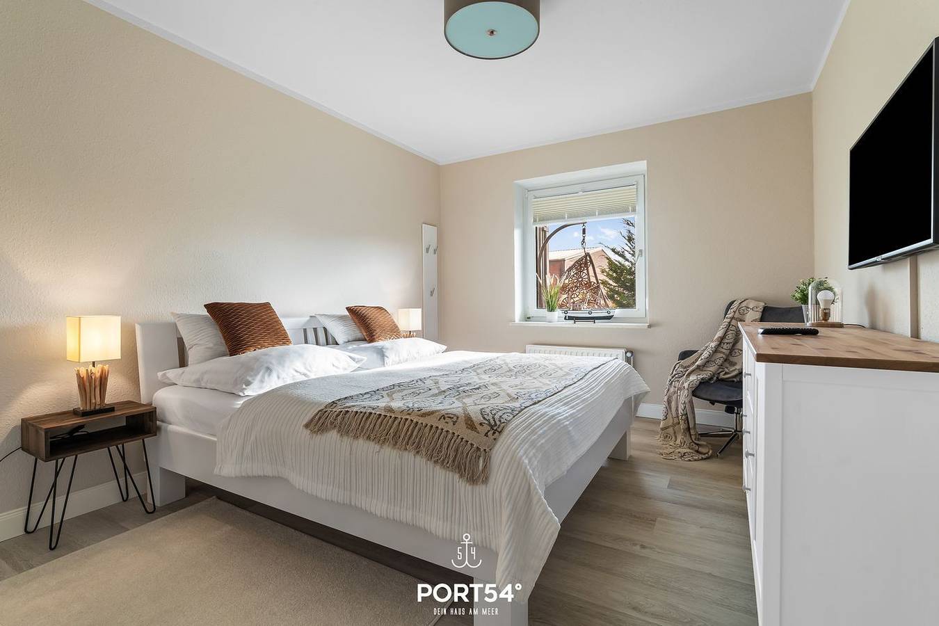 Ganze Wohnung, Deck 5 - für 3 Personen, 1. Og, Balkon, zentrale Lage, ideal für Fahrradausflüge in Büsum, Dithmarschen