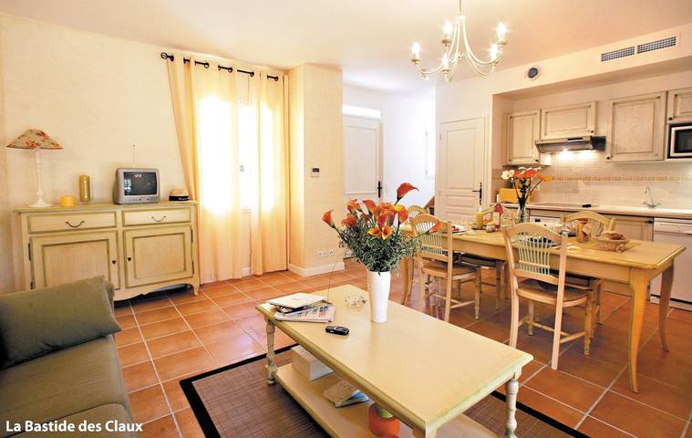 Location de vacances pour 4 personnes, avec Balcon et Jardin ainsi que Piscine et Sauna à Fayence - 2