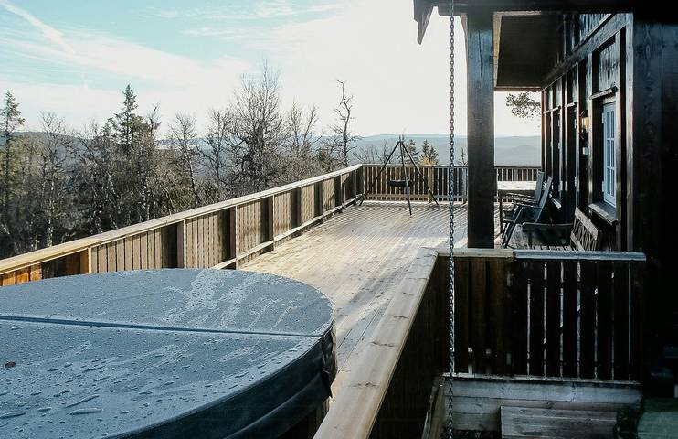 Moderne Familienhütte mit Blick auf Spåtind in Etnedal