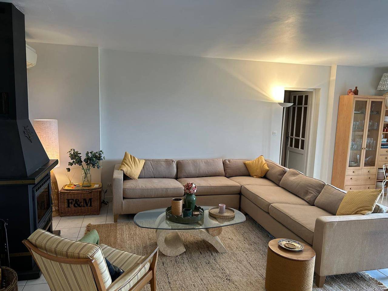 Villa with Panoramic Views - Pool & Sleeps 10 in Montouliers, Béziers region