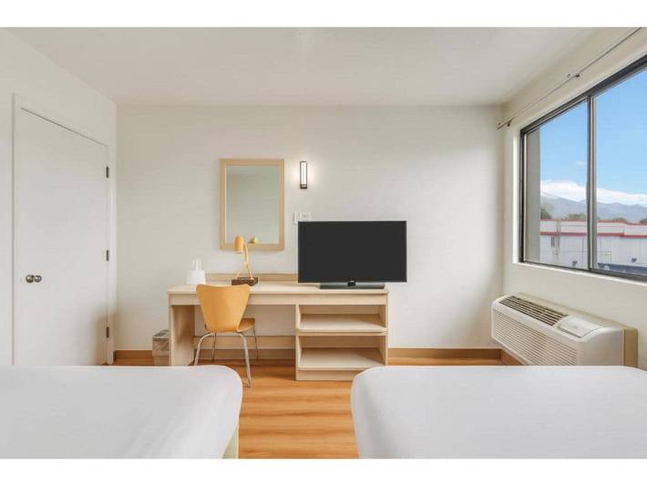 2 Full Beds | Hearing Access Nsmk Micfridg in Ogden, Weber County