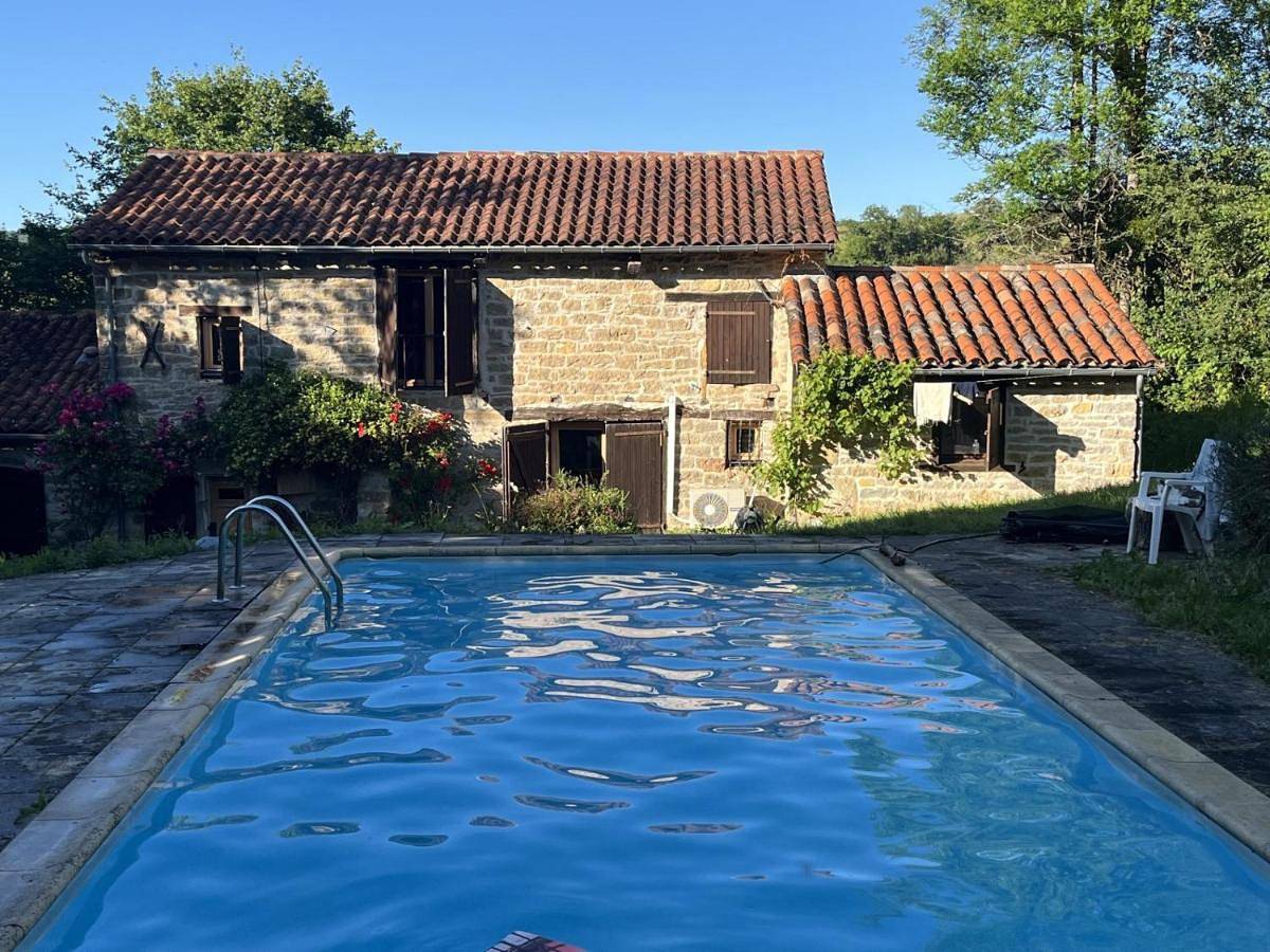 Chambre indépendante avec piscine à Saint Antonin in Espinas, Tarn-et-Garonne