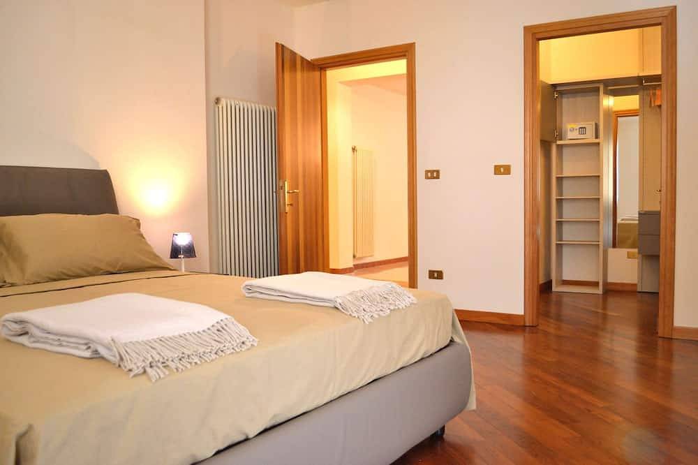 Apartamento entero, Dark Porch Deluxe Apartment - Historic Center in Treviso, Provincia de Treviso